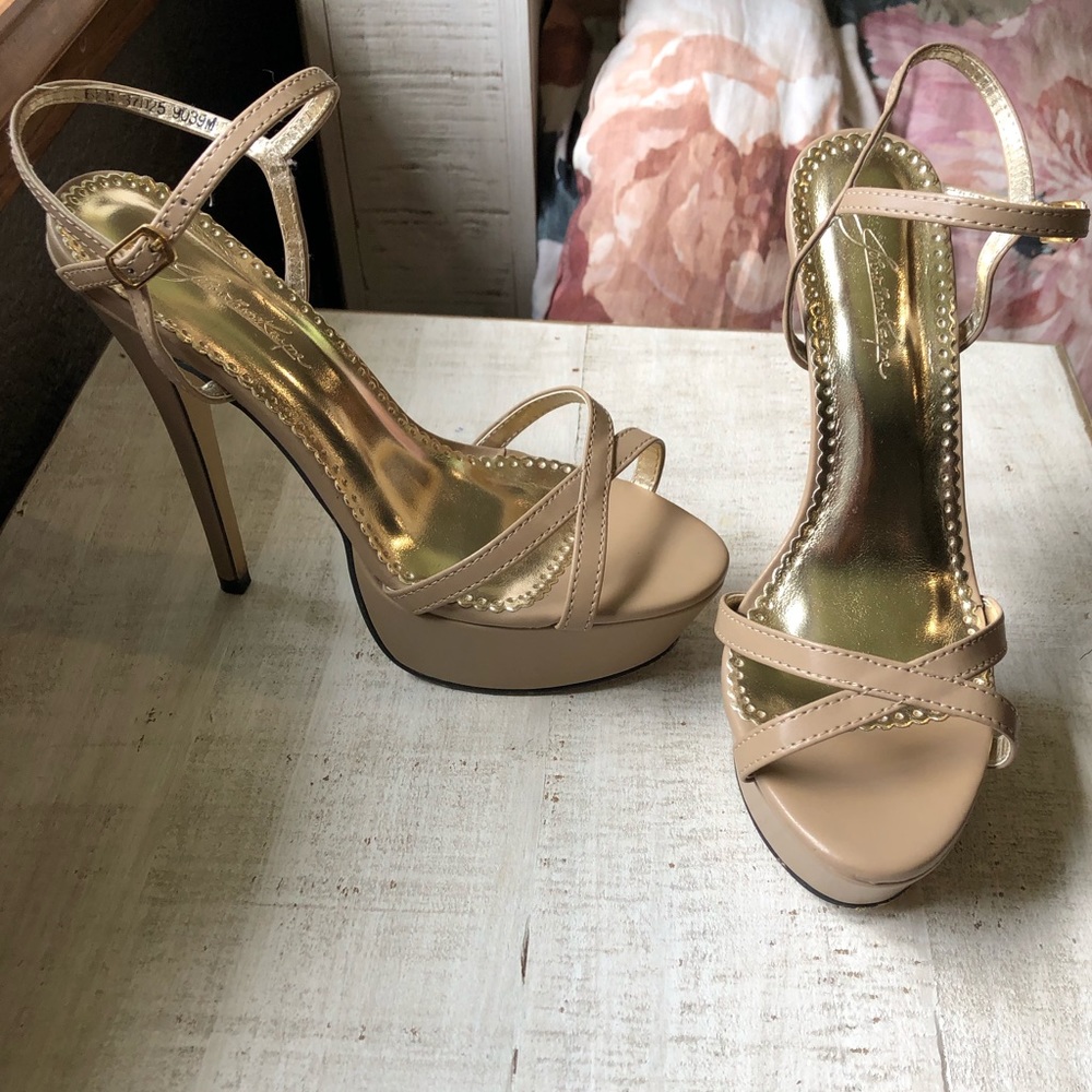 Johnathan Kayne platforms